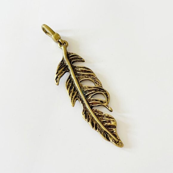 4/$25 Antique Gold Feather Charm - Picture 1 of 3